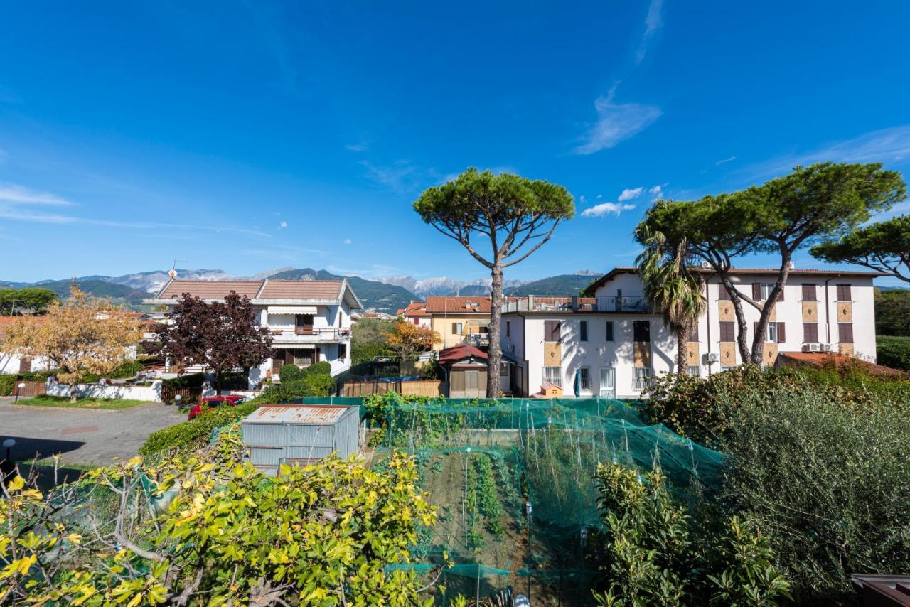 Appartamento Residenza Tirrenia Marina di Massa Esterno foto