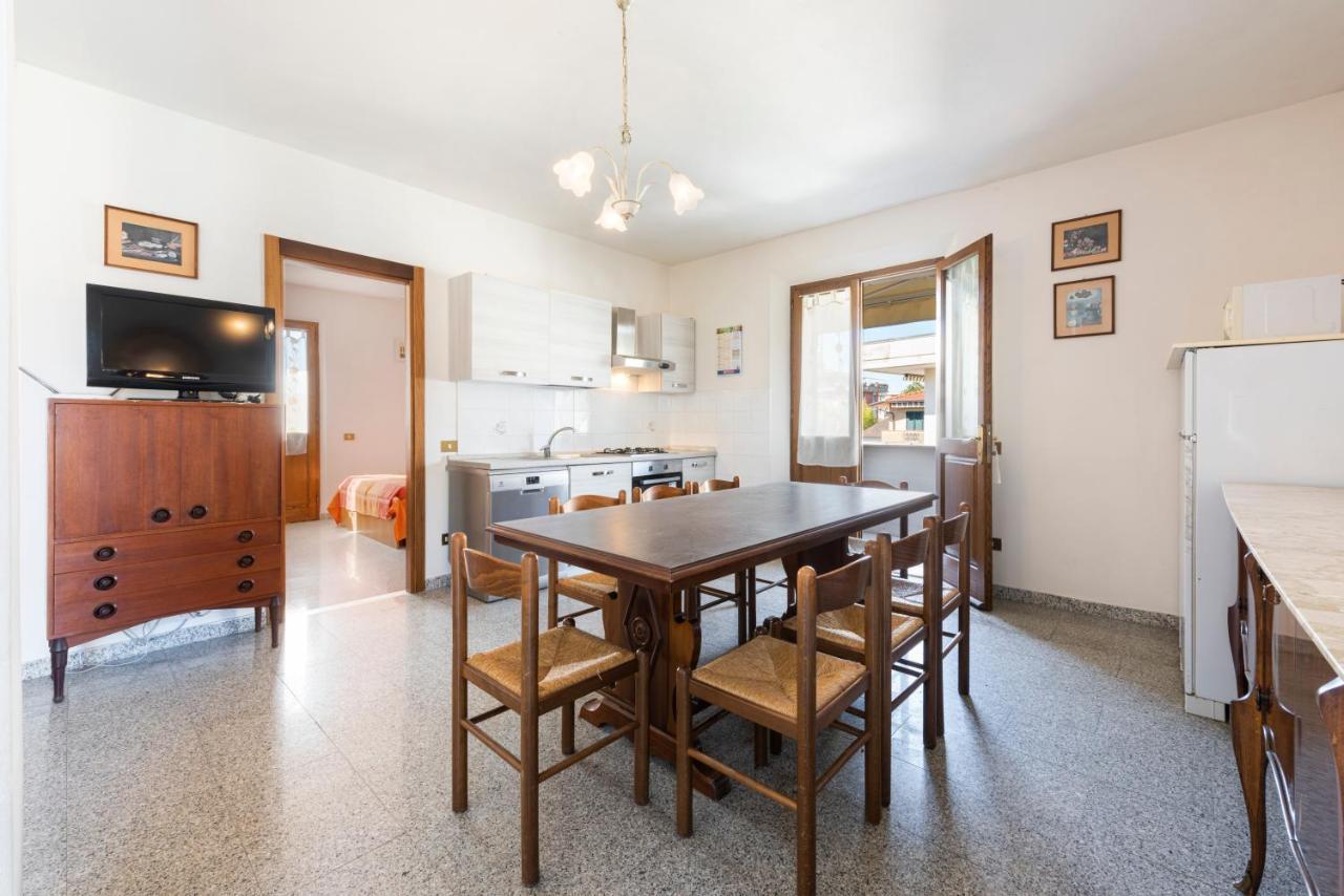 Appartamento Residenza Tirrenia Marina di Massa Esterno foto