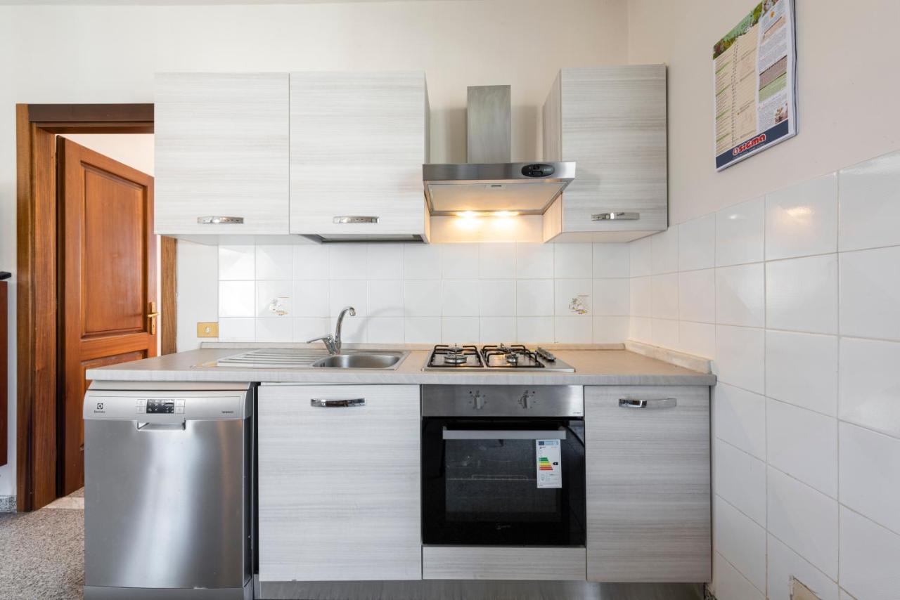 Appartamento Residenza Tirrenia Marina di Massa Esterno foto